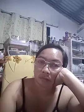 Snapshot of asianwet4u chatting on March 18, 2:26 pm asianwet4u online show from March 18, 2:26 pm