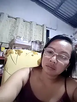 Snapshot of asianwet4u chatting on March 19, 11:17 am asianwet4u online show from March 19, 11:17 am