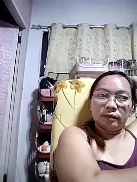 Snapshot of asianwet4u chatting on March 19, 3:19 pm asianwet4u online show from March 19, 3:19 pm