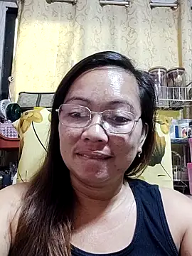 Snapshot of asianwet4u chatting on March 23, 1:42 am asianwet4u online show from March 23, 1:42 am