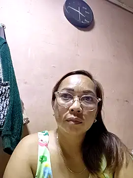 Snapshot of asianwet4u chatting on September 14, 12:32 am asianwet4u online show from September 14, 12:32 am