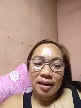 Snapshot of asianwet4u chatting on October 4, 12:19 am asianwet4u online show from October 4, 12:19 am