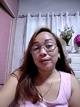 Snapshot of asianwet4u chatting on October 5, 7:50 am asianwet4u online show from October 5, 7:50 am