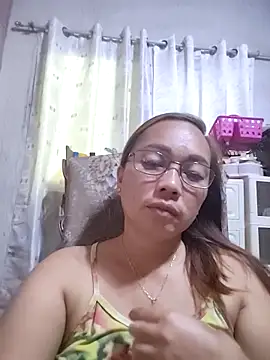 Snapshot of asianwet4u chatting on October 10, 5:06 am asianwet4u online show from October 10, 5:06 am