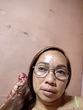 Snapshot of asianwet4u chatting on October 12, 3:44 pm asianwet4u online show from October 12, 3:44 pm