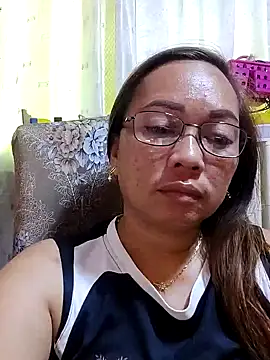 Snapshot of asianwet4u chatting on October 14, 1:28 am asianwet4u online show from October 14, 1:28 am