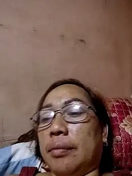 Snapshot of asianwet4u chatting on October 19, 3:23 pm asianwet4u online show from October 19, 3:23 pm