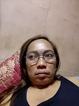 Snapshot of asianwet4u chatting on October 21, 2:18 pm asianwet4u online show from October 21, 2:18 pm