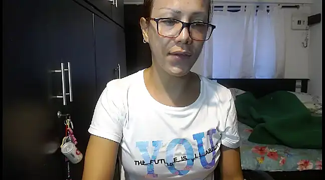 sensual nataliee online show from December 25, 10:16 pm