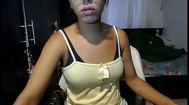 sensual nataliee online show from December 30, 6:49 pm
