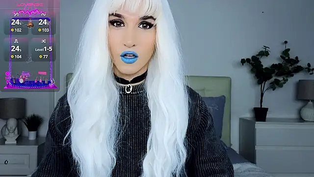 Snapshot of HelenSpellman chatting on December 1, 7:36 pm HelenSpellman online show from December 1, 7:36 pm