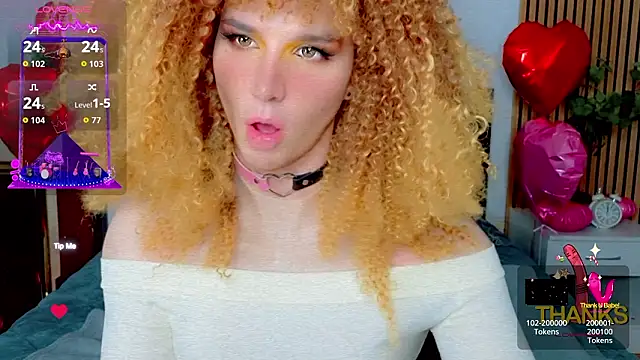 Snapshot of HelenSpellman chatting on February 19, 12:17 am HelenSpellman online show from February 19, 12:17 am