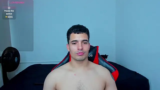 tanner hard  online show from March 18, 6:59 pm