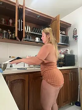 Snapshot of moniquerainx chatting on July 26, 5:42 pm moniquerainx online show from July 26, 5:42 pm