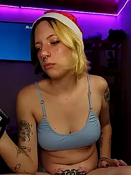 Snapshot of Rabit_Snake chatting on December 24, 5:38 am Rabit Snake online show from December 24, 5:38 am