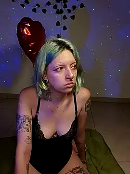 Snapshot of Rabit_Snake chatting on February 19, 3:28 am Rabit Snake online show from February 19, 3:28 am