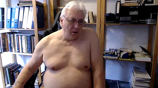 SchwanzhureXXL online show from March 25, 11:05 am