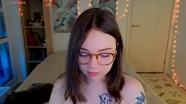 MilenaSaint online show from April 11, 4:06 am