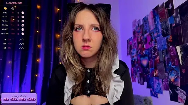 Snapshot of HotaruTomo chatting on October 11, 6:12 am HotaruTomo online show from October 11, 6:12 am