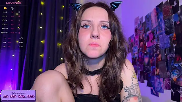 Snapshot of HotaruTomo chatting on October 31, 10:22 pm HotaruTomo online show from October 31, 10:22 pm