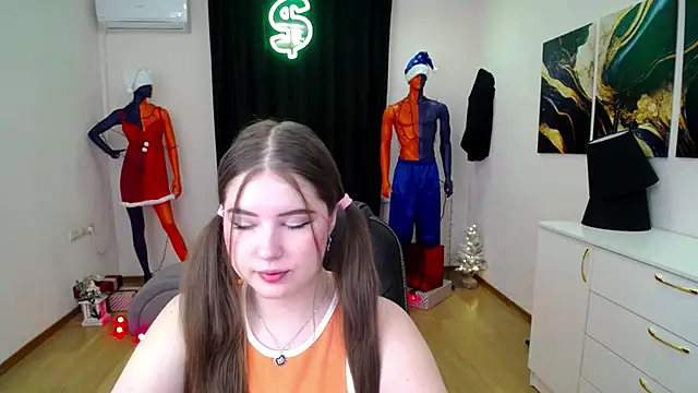 NicoleFoxery online show from December 30, 3:14 am