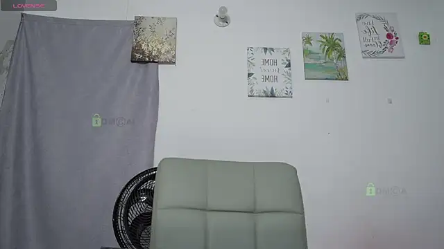 Snapshot of big_cock_mathew chatting on December 3, 9:57 pm big cock mathew online show from December 3, 9:57 pm