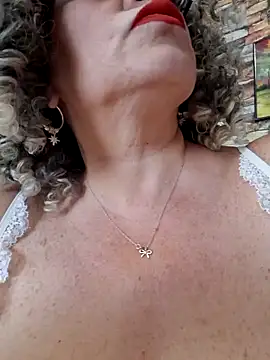 Snapshot of Hot_Azaleea chatting on June 13, 5:27 am Hot Azaleea online show from June 13, 5:27 am