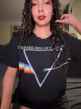 marylr2 online show from December 10, 4:13 am