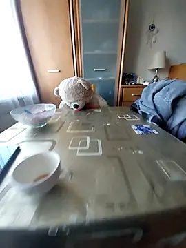 MlodyDres online show from October 25, 6:43 am