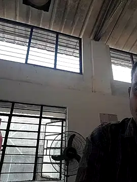 tz143143 online show from February 27, 2:21 am