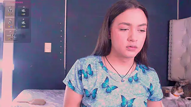 Snapshot of valen_thompson chatting on December 11, 4:07 am valen thompson online show from December 11, 4:07 am