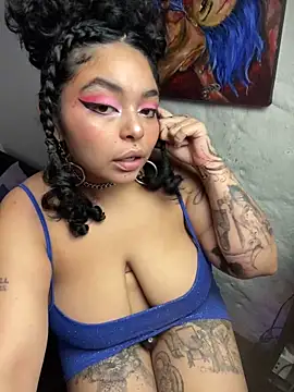 Snapshot of PrincessLauren420 chatting on January 17, 2:18 pm PrincessLauren420 online show from January 17, 2:18 pm