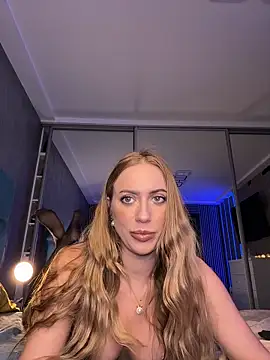 RockQueen A online show from February 9, 4:38 am