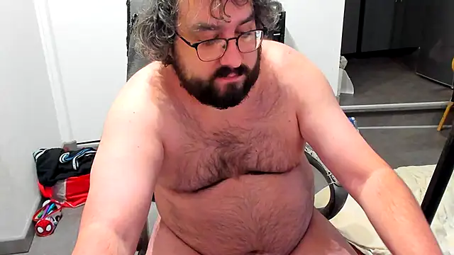 Snapshot of bears549a chatting on December 15, 12:18 am bears549a online show from December 15, 12:18 am