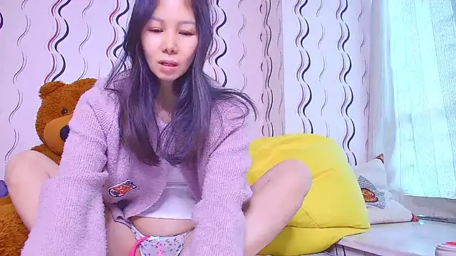 Snapshot of Asiannina chatting on February 19, 3:17 am Asiannina online show from February 19, 3:17 am