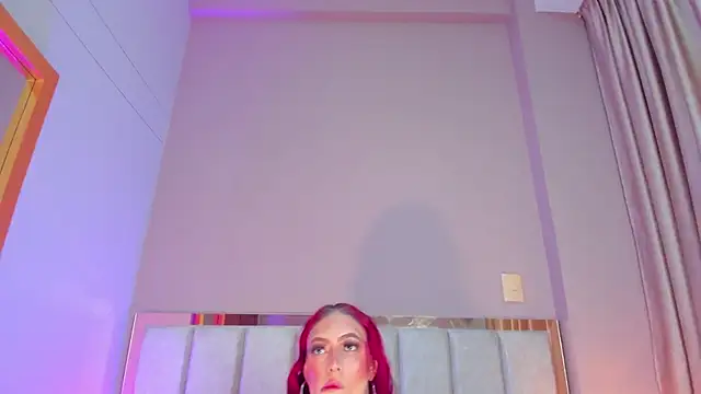 Snapshot of JupiteFox chatting on November 15, 12:52 am JupiteFox online show from November 15, 12:52 am