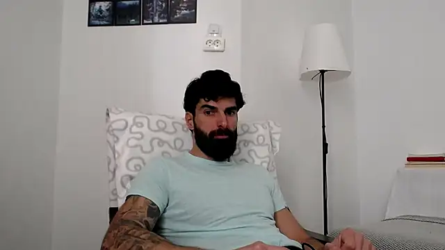 Verycutex online show from February 23, 9:28 am