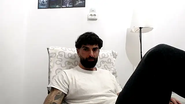 Verycutex online show from February 26, 7:13 pm