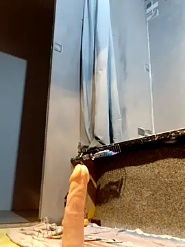 Snapshot of milosek81 chatting on November 2, 2:58 am milosek81 online show from November 2, 2:58 am