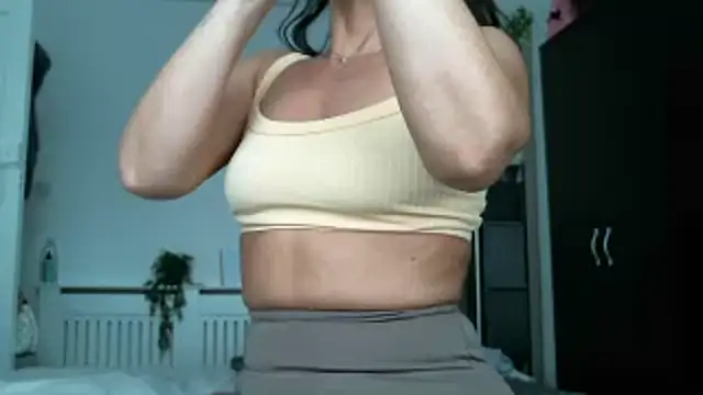 Snapshot of sexyrubyxx chatting on June 4, 11:27 am sexyrubyxx online show from June 4, 11:27 am