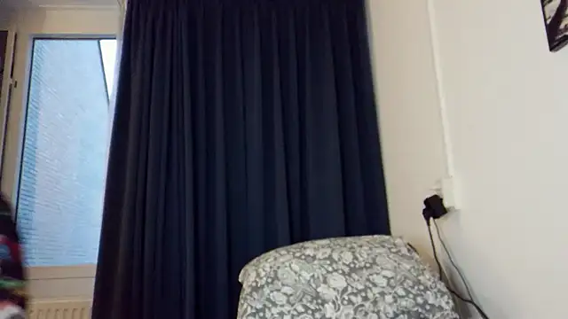 Snapshot of AsiaGoesPro chatting on December 2, 7:36 am AsiaGoesPro online show from December 2, 7:36 am