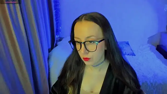 CurlySteph online show from October 23, 4:39 pm