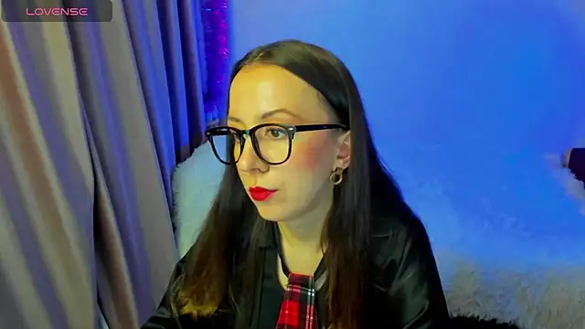 CurlySteph online show from January 17, 5:49 pm