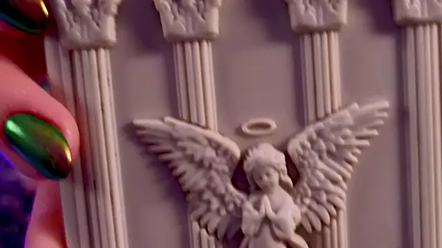 Nymph Eva online show from January 11, 8:10 pm