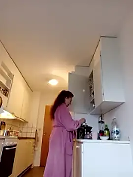 Hottie-Mom online show from March 11, 8:20 am