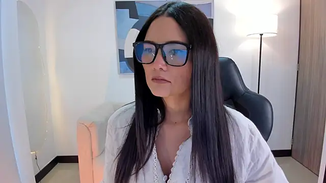 SaraParker  online show from October 23, 3:33 pm