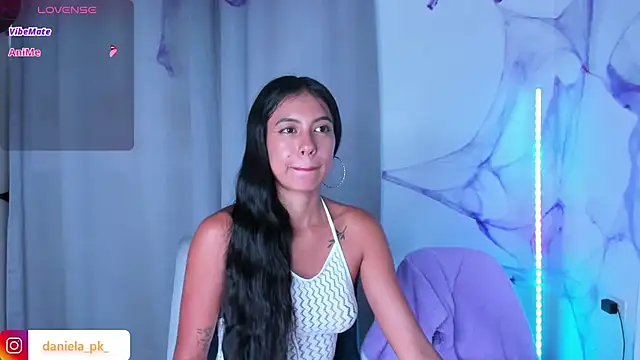 roxy pk  online show from November 10, 9:14 pm