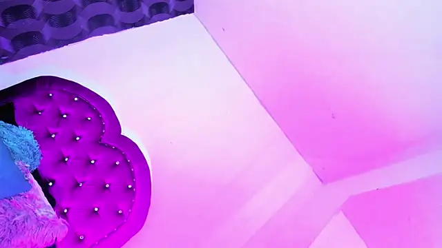 Sammybitchx online show from March 24, 1:05 pm