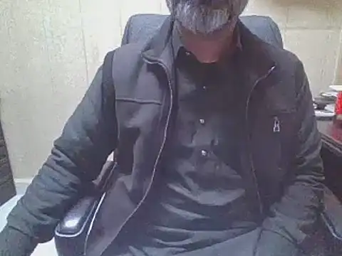 hairymaster95 online show from January 10, 4:25 am