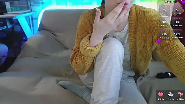 CamBugsBunny online show from February 27, 12:27 pm